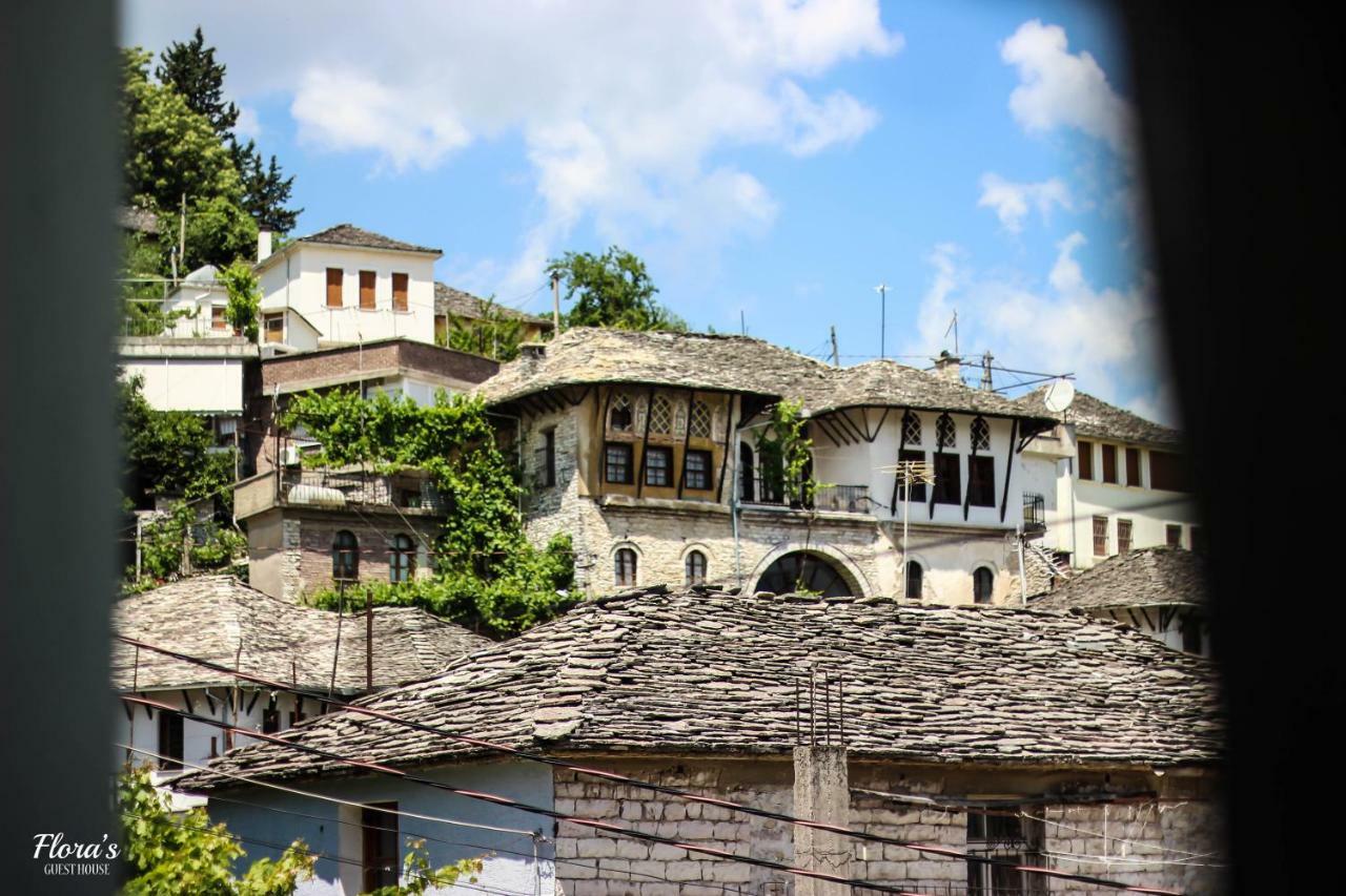 Flora'S Guesthouse 'The Fir Gate' Gjirokastër المظهر الخارجي الصورة